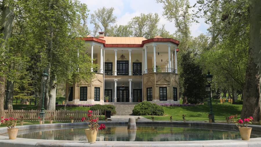 مجموعه فرهنگی تاریخی نیاوران 